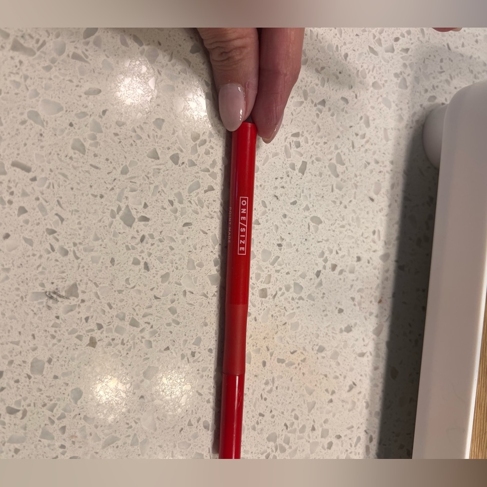 ONE/SIZE BY PATRICK STARRR
Point Made Waterproof Liquid Eyeliner Pen